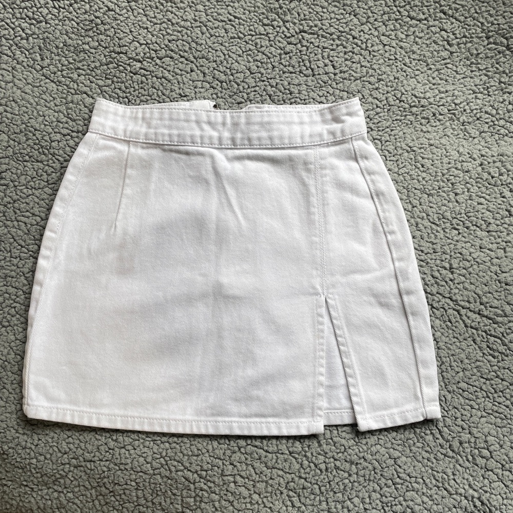 Princess Polly white skirt size XS